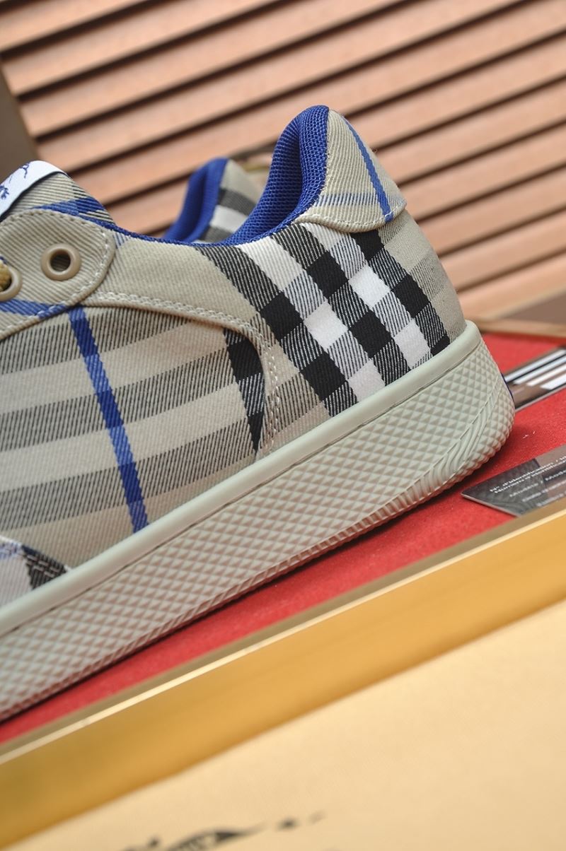 Burberry Low Shoes